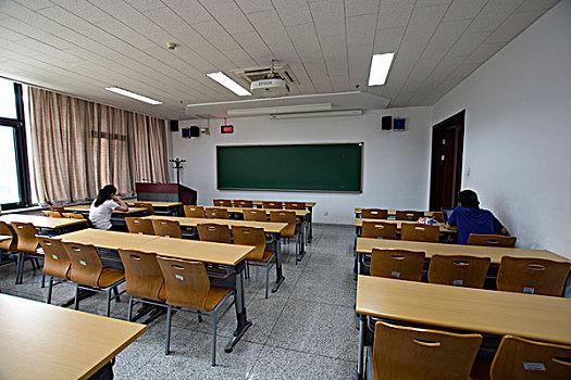 重庆市潼南第一中学校高三复读班要多少分